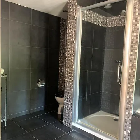 Stylish Independent S1, Centre Apartament