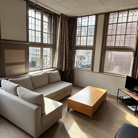 Stylish Independent S1, Centre *