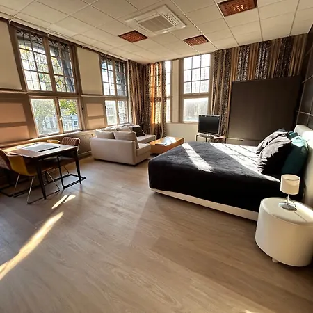 Apartment Stylish Independent S1, Centre